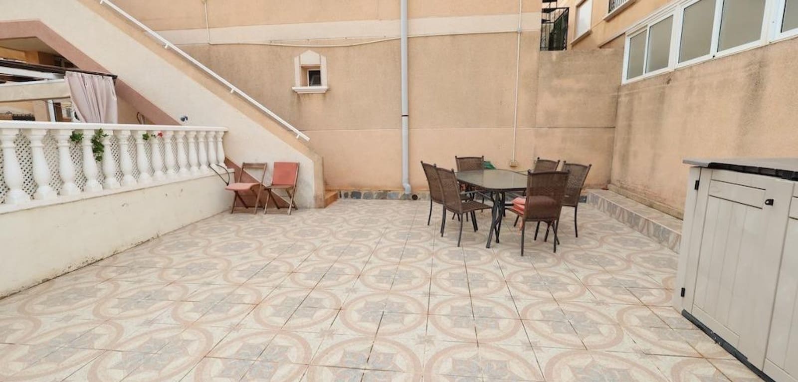 2 makuuhuone Bungalow myytävänä paikassa La Zenia mukana uima-altaan 
autotalli - 165 000 € (Ref: 10136105)