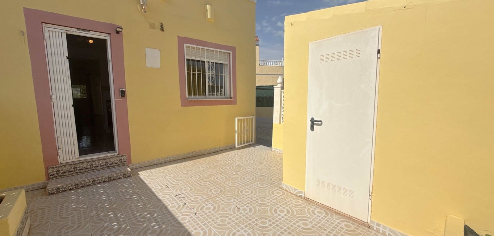 3 soverom Hus til salgs i La Zenia med svømmebasseng garasje - € 269 950 (Ref: 10140012)