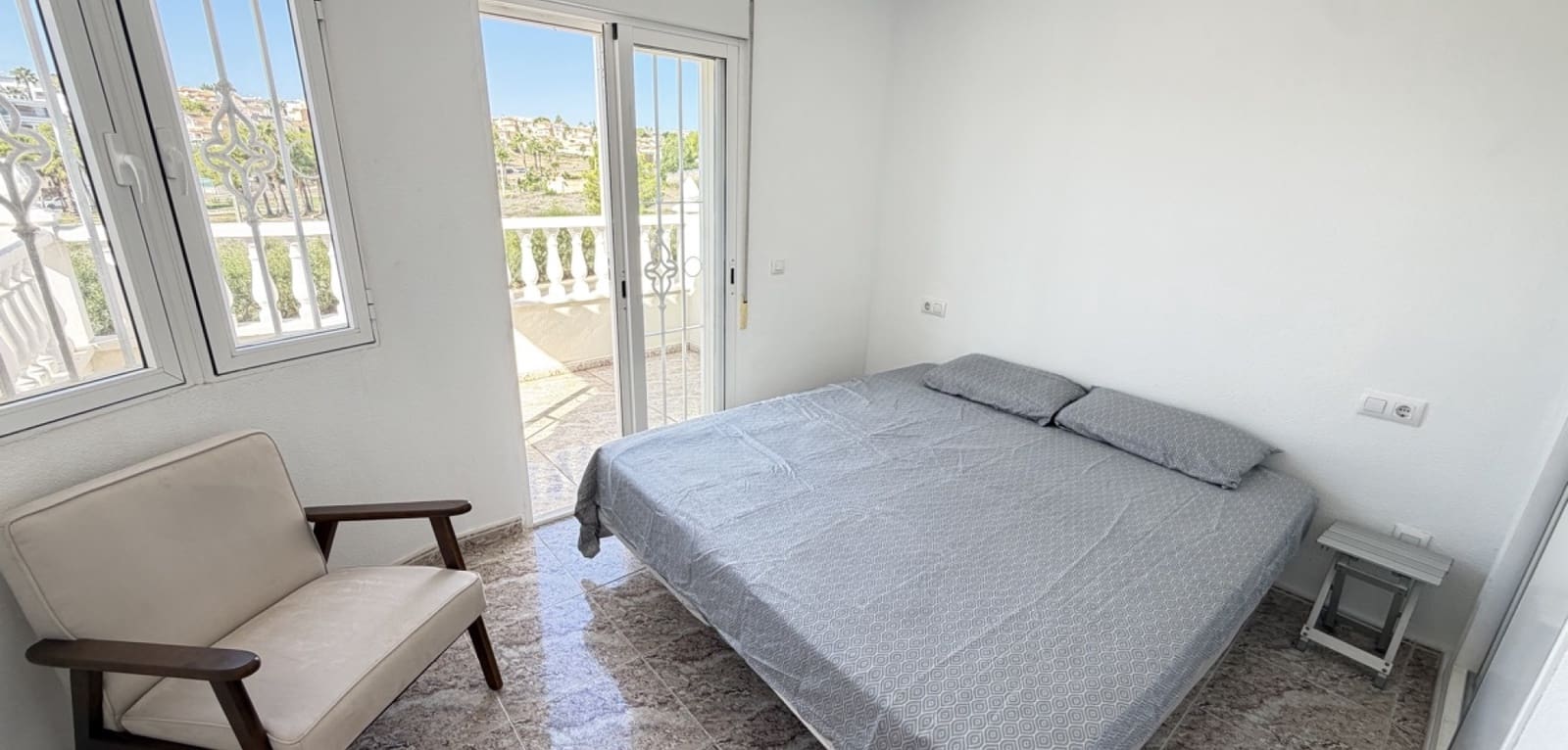 3 quarto Casa em Banda para venda em Villamartin com piscina - 199 995 € (Ref: 10144765)
