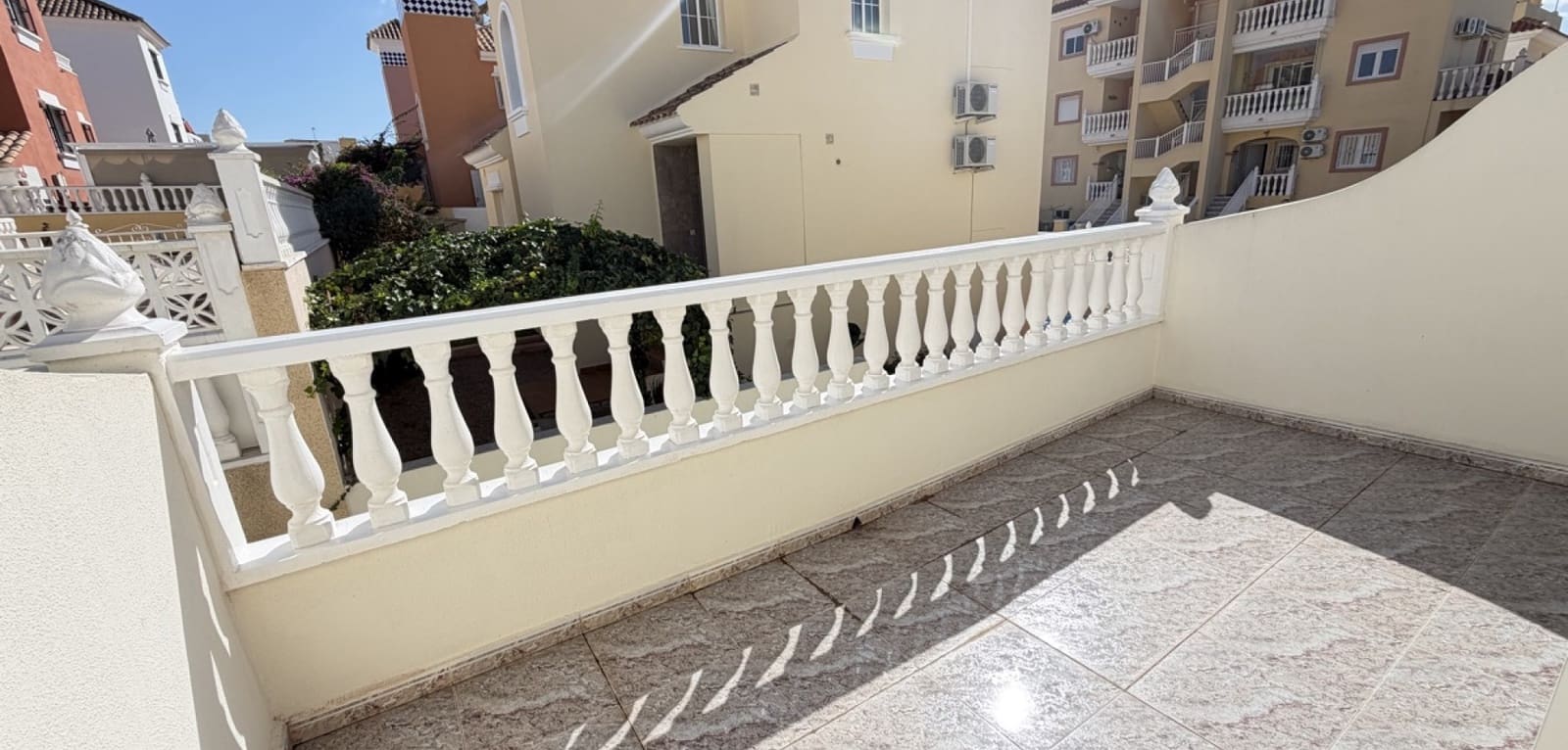3 quarto Casa em Banda para venda em Villamartin com piscina - 199 995 € (Ref: 10144765)