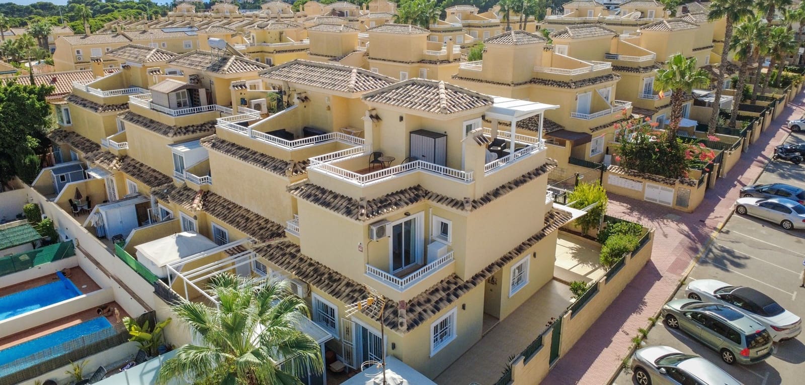 3 camera da letto Casa in vendita in Orihuela Costa con piscina garage - 339.900 € (Rif: 10155563)