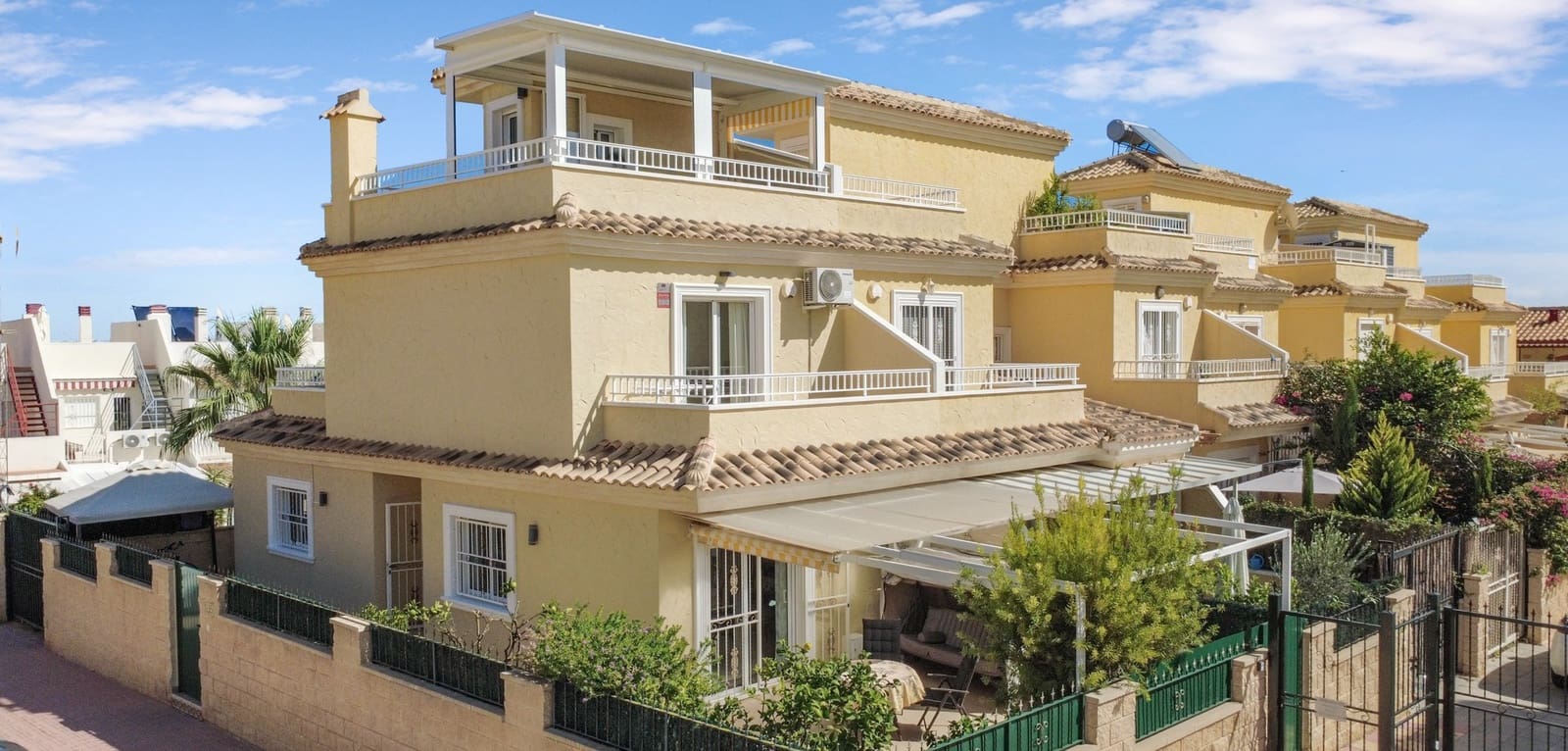 3 camera da letto Casa in vendita in Orihuela Costa con piscina garage - 339.900 € (Rif: 10155563)