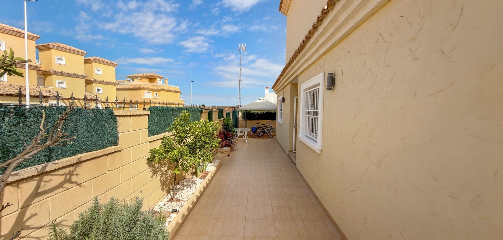 3 camera da letto Casa in vendita in Orihuela Costa con piscina garage - 339.900 € (Rif: 10155563)