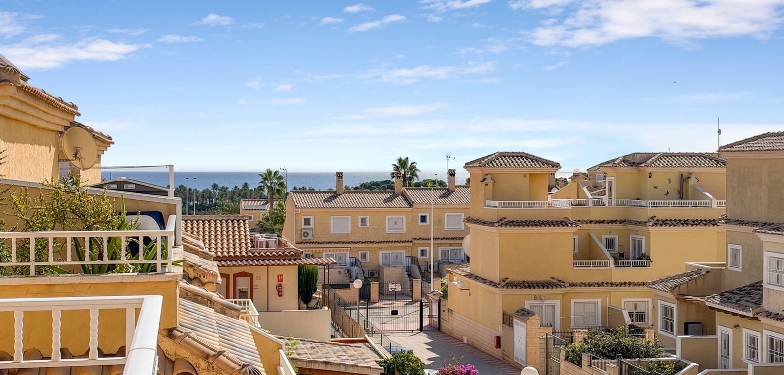 3 camera da letto Casa in vendita in Orihuela Costa con piscina garage - 339.900 € (Rif: 10155563)