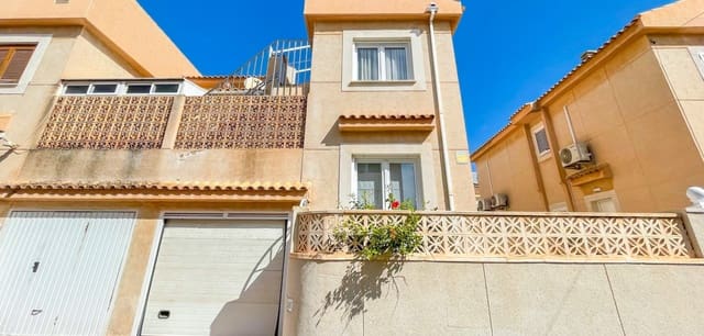 3 makuuhuone Paritalo myytävänä paikassa Cabo Cervera, Torrevieja mukana 
autotalli - 405 000 € (Ref: 10155564)