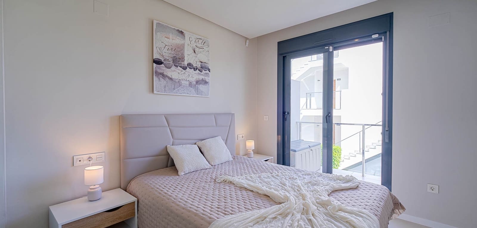 Apartamento de 2 habitaciones en Orihuela Costa en venta con piscina garaje - 270.000 € (Ref: 10155879)