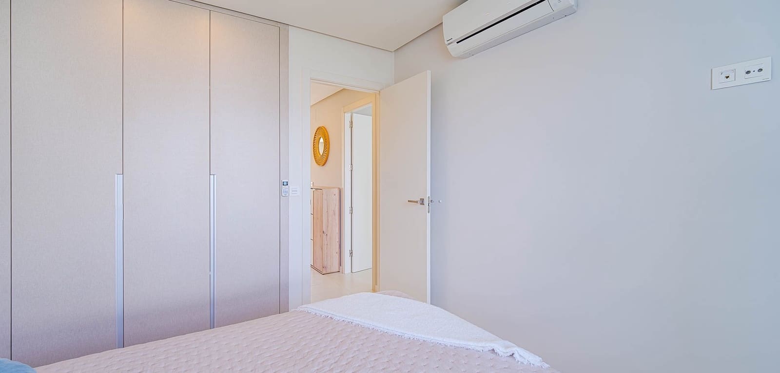 Apartamento de 2 habitaciones en Orihuela Costa en venta con piscina garaje - 270.000 € (Ref: 10155879)