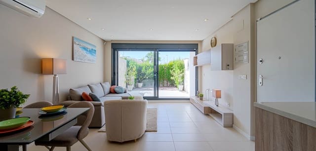 Apartamento de 2 habitaciones en Punta Prima, Orihuela en venta con piscina garaje - 270.000 € (Ref: 10155879)