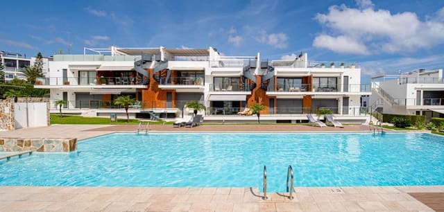 Apartamento de 2 habitaciones en Punta Prima, Orihuela en venta con piscina garaje - 270.000 € (Ref: 10155879)