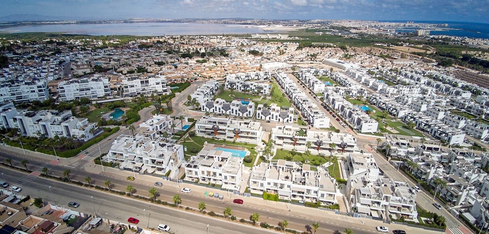 Apartamento de 2 habitaciones en Orihuela Costa en venta con piscina garaje - 270.000 € (Ref: 10155879)