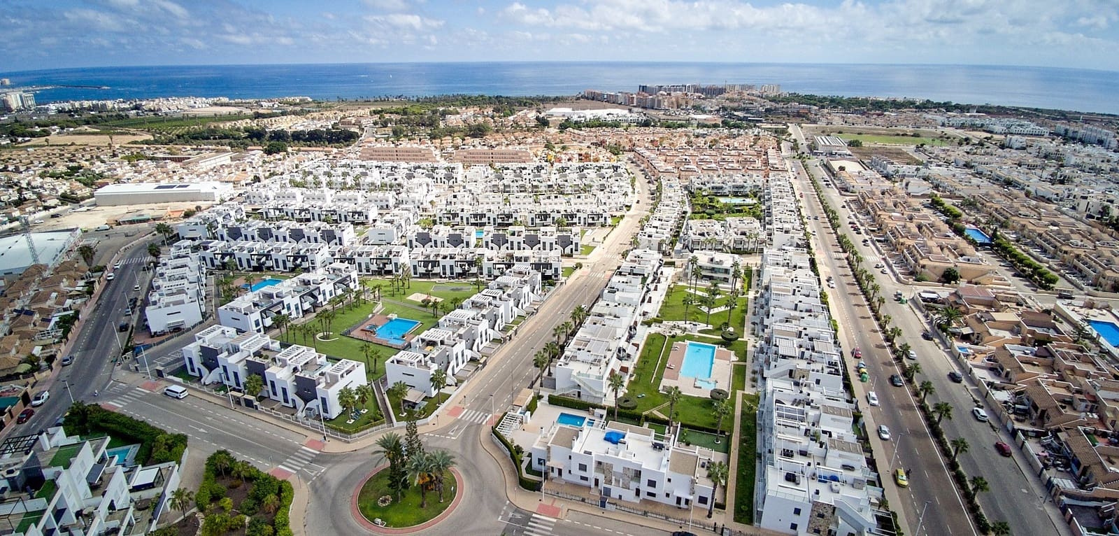 Apartamento de 2 habitaciones en Orihuela Costa en venta con piscina garaje - 270.000 € (Ref: 10155879)