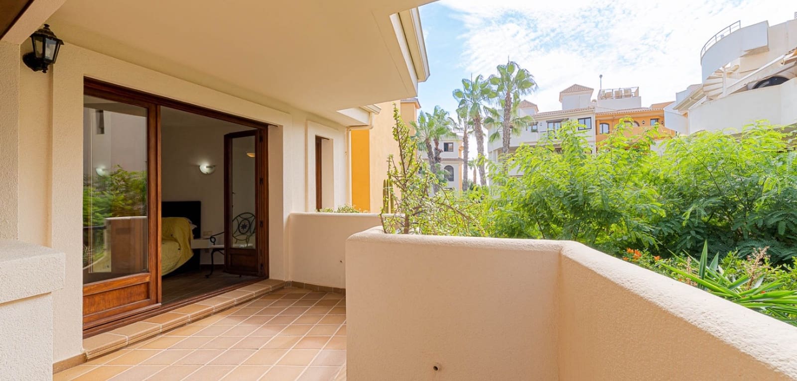 Apartamento de 2 habitaciones en Orihuela Costa en venta con piscina garaje - 289.000 € (Ref: 10155880)