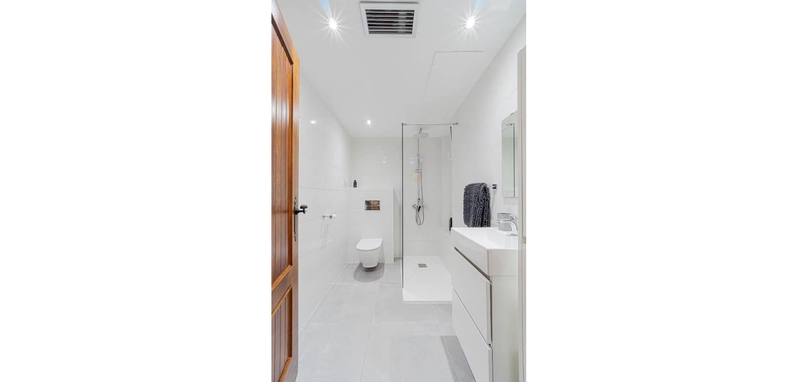 Apartamento de 2 habitaciones en Orihuela Costa en venta con piscina garaje - 289.000 € (Ref: 10155880)