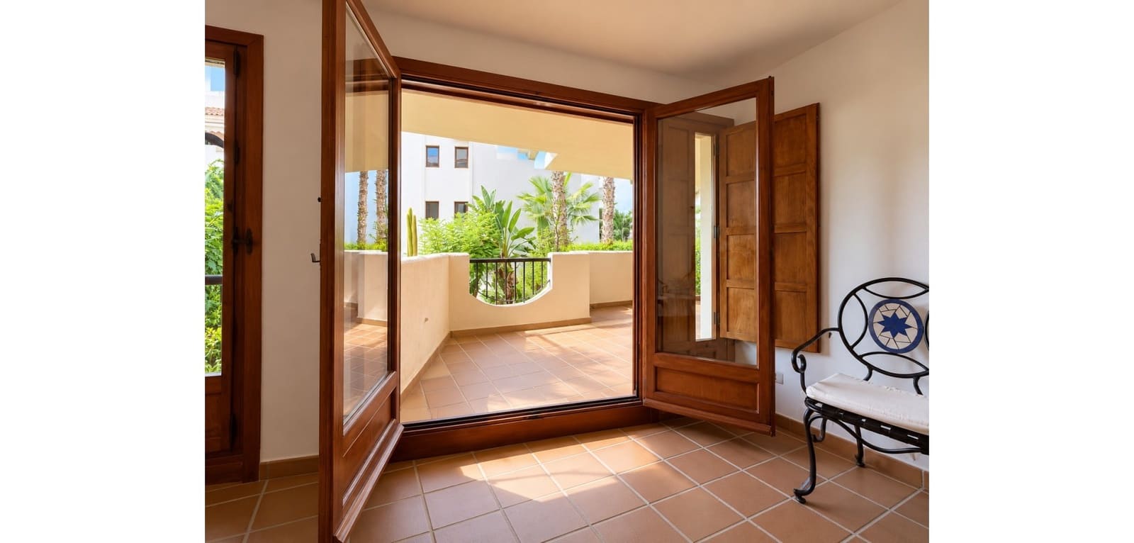 Apartamento de 2 habitaciones en Orihuela Costa en venta con piscina garaje - 289.000 € (Ref: 10155880)