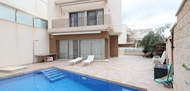 3 chambre Villa/Maison à vendre à Villamartin, Orihuela avec piscine - 450 000 € (Ref: 10159977)