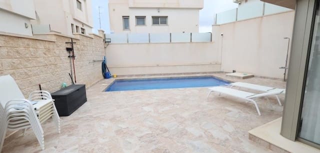 3 chambre Villa/Maison à vendre à Villamartin, Orihuela avec piscine - 450 000 € (Ref: 10159977)