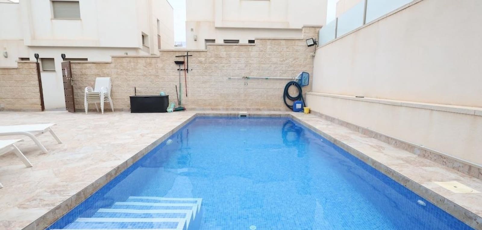 3 bedroom Villa for sale in Villamartin with pool - € 450,000 (Ref: 10159977)