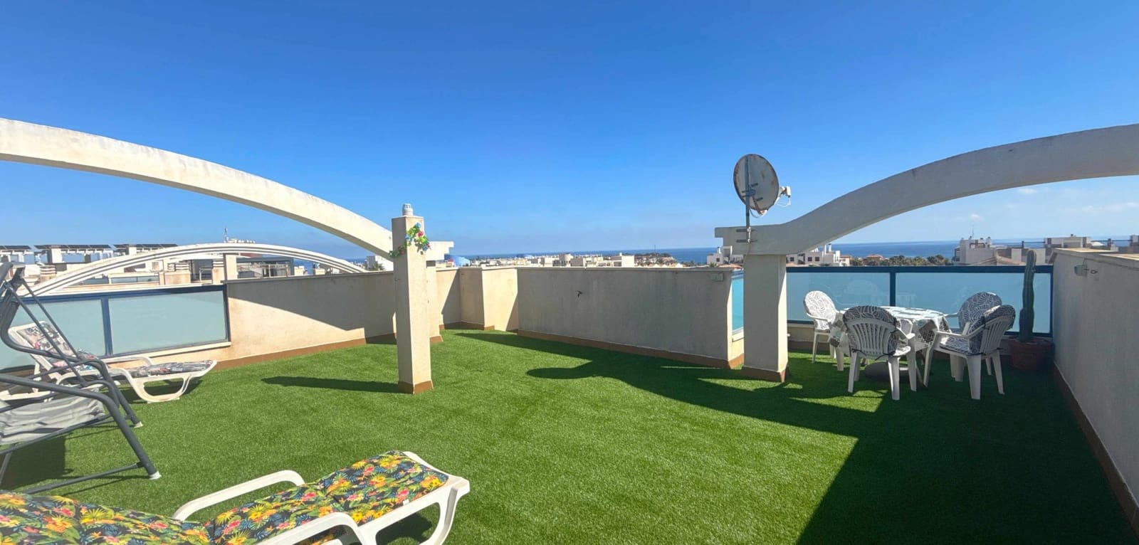 2 soveværelse Lejlighed til salg i Cabo Roig med swimmingpool garage - € 219.950 (Ref: 10159978)