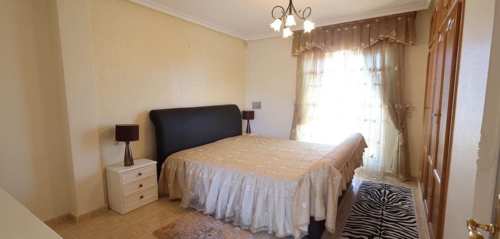 3 soveværelse Villa til salg i Villamartin med swimmingpool garage - € 360.000 (Ref: 10163246)