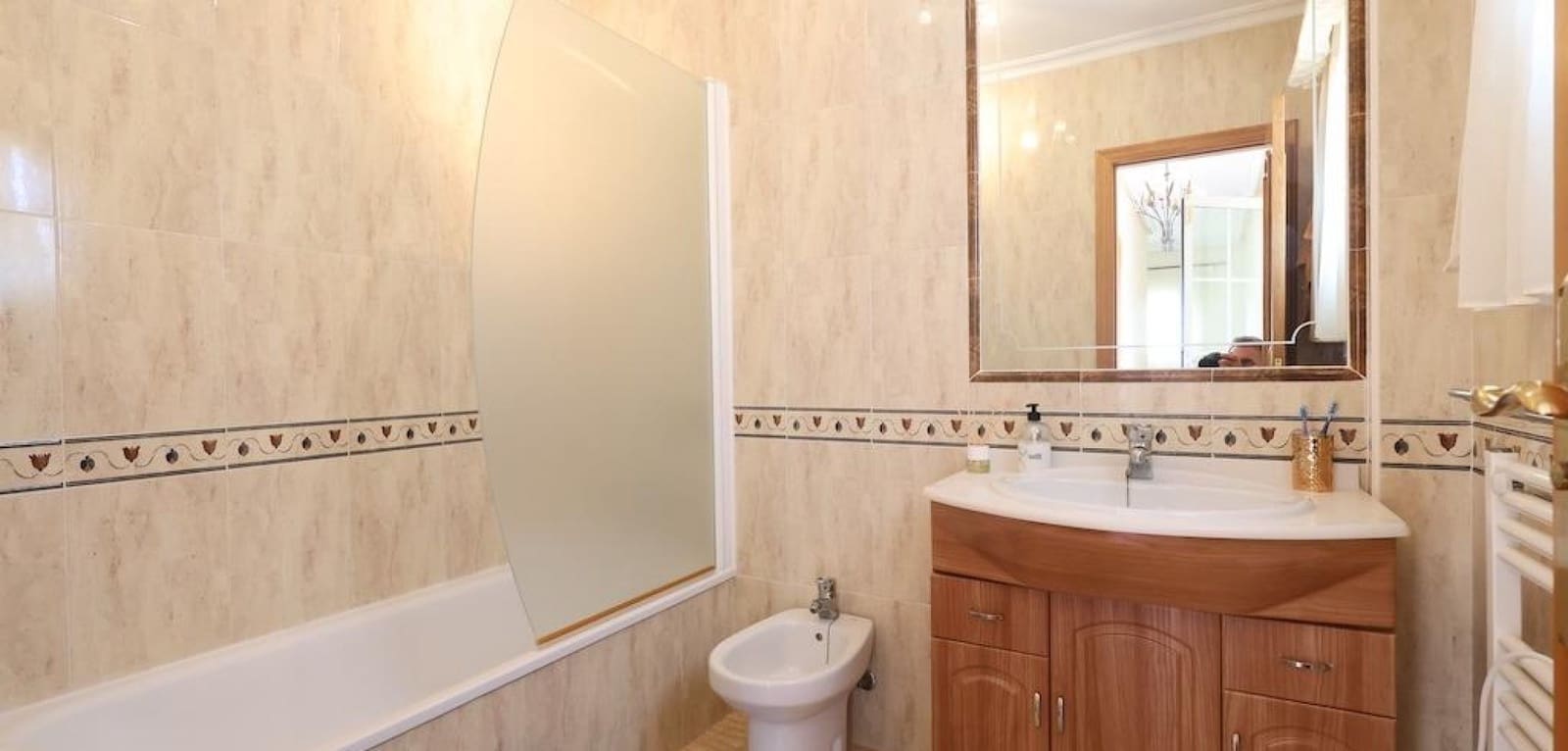 3 soveværelse Villa til salg i Villamartin med swimmingpool garage - € 360.000 (Ref: 10163246)