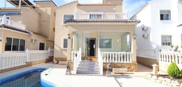 3 soveværelse Villa til salg i Villamartin, Orihuela med swimmingpool garage - € 360.000 (Ref: 10163246)
