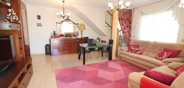 3 soveværelse Villa til salg i Villamartin, Orihuela med swimmingpool garage - € 360.000 (Ref: 10163246)
