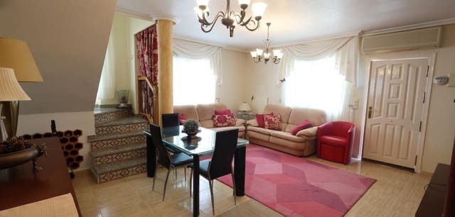 3 soveværelse Villa til salg i Villamartin, Orihuela med swimmingpool garage - € 360.000 (Ref: 10163246)