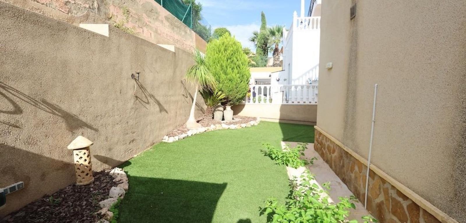 3 soveværelse Villa til salg i Villamartin med swimmingpool garage - € 360.000 (Ref: 10163246)