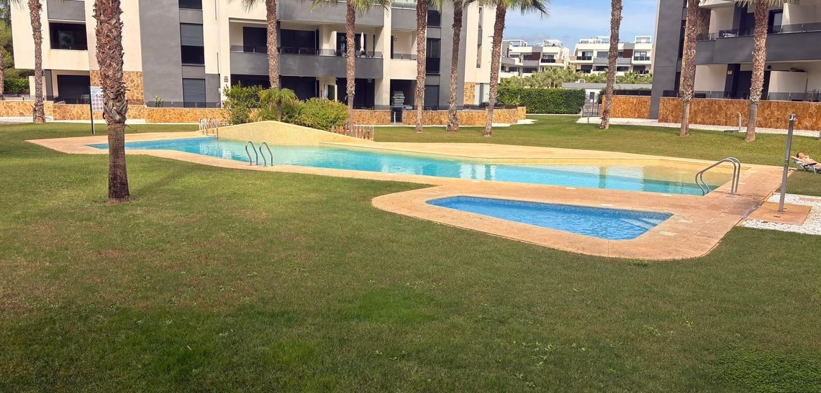 2 bedroom Apartment for sale in Los Altos with pool garage - € 259,900 (Ref: 10163247)