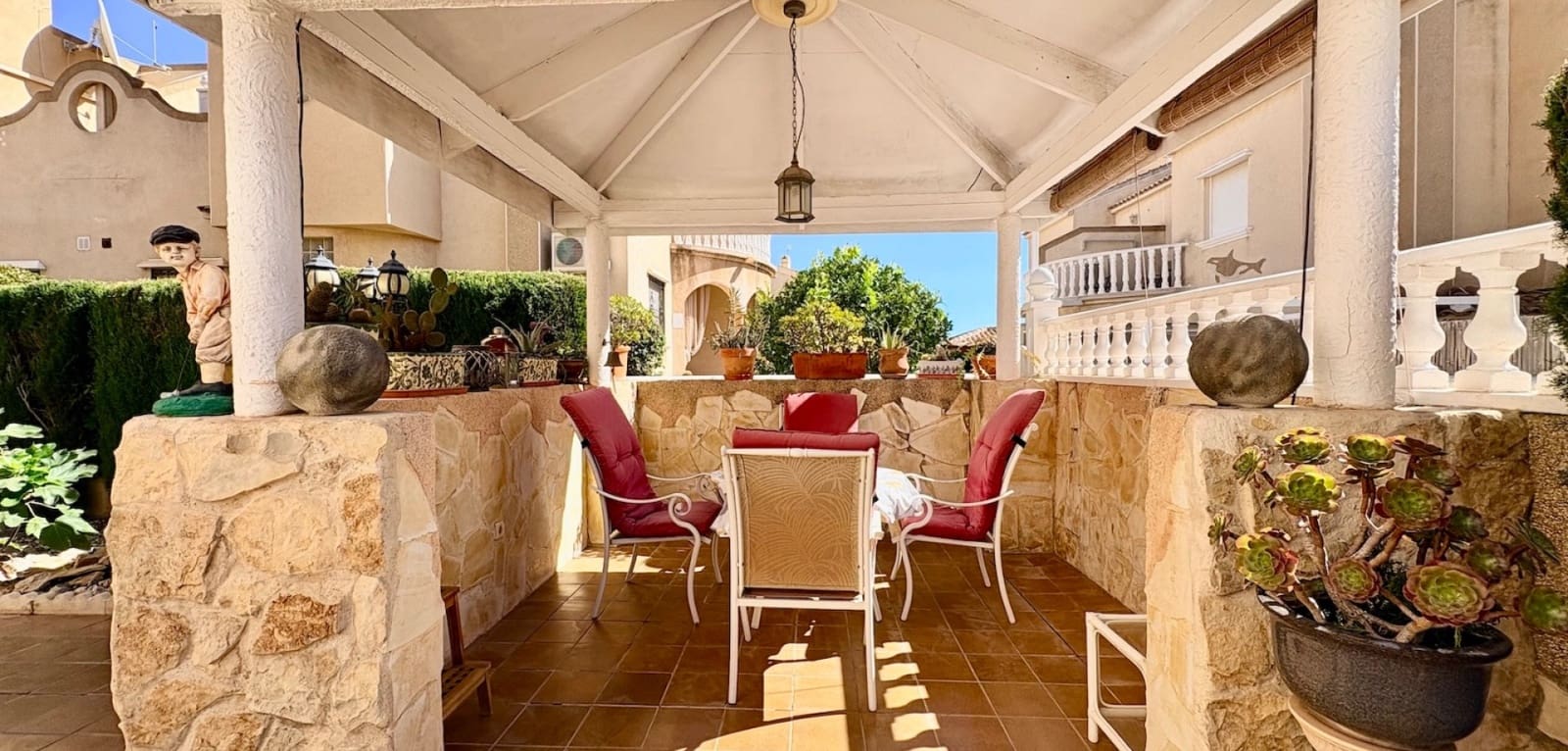 3 soveværelse Byhus til salg i Playa Flamenca med swimmingpool - € 225.000 (Ref: 10165374)