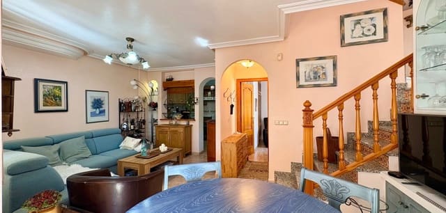 3 soveværelse Byhus til salg i Playa Flamenca, Orihuela med swimmingpool - € 225.000 (Ref: 10165374)