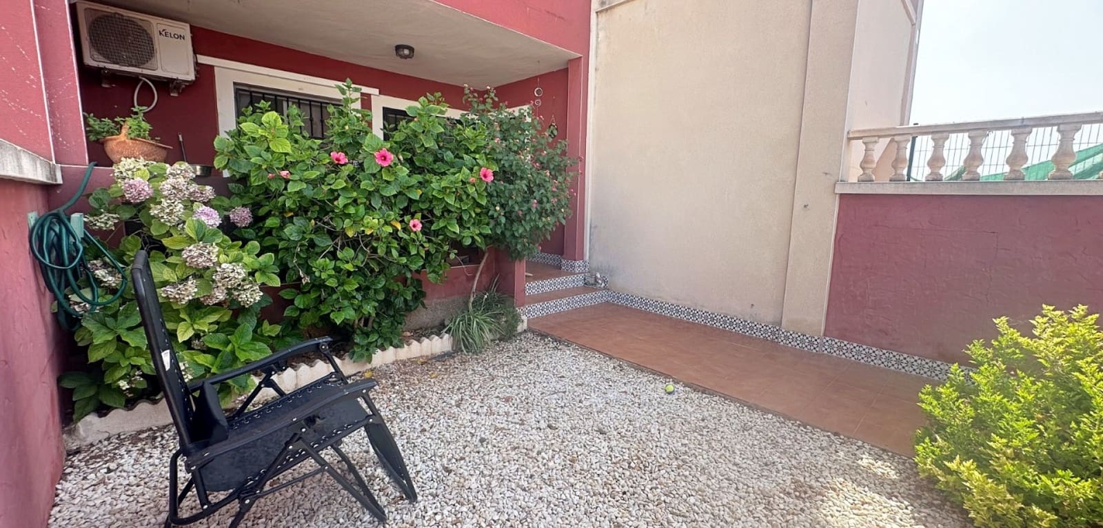 2 sypialnia Bungalow na sprzedaż w Torrevieja z basenem - 162 500 € (Ref: 10168838)