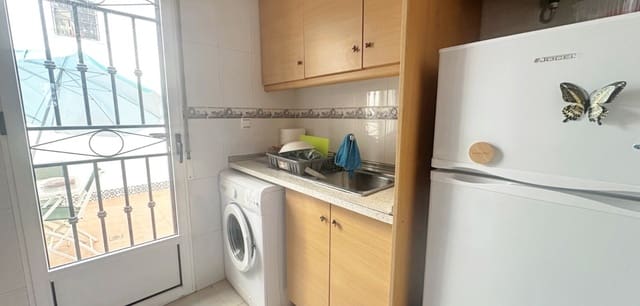 2 soverom Bungalow til salgs i Torrevieja med svømmebasseng - € 162 500 (Ref: 10168838)