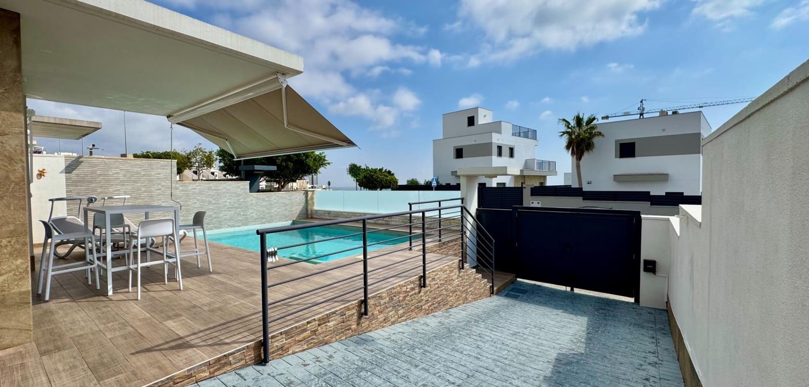 3 bedroom Villa for sale in San Miguel de Salinas with pool garage - € 399,000 (Ref: 10172320)