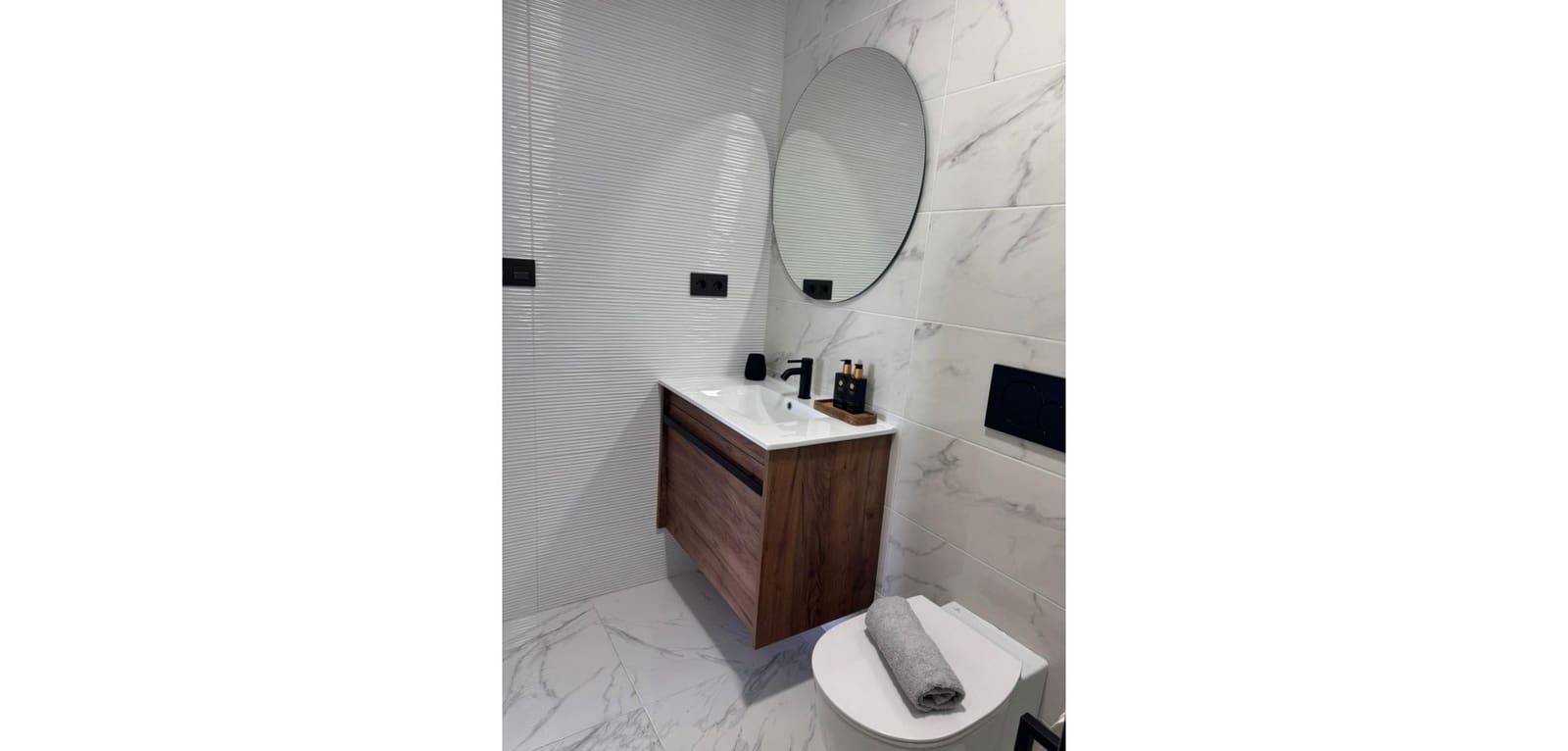 3 sypialnia Apartament na sprzedaż w Orihuela Costa z basenem garażem - 360 000 € (Ref: 10172322)