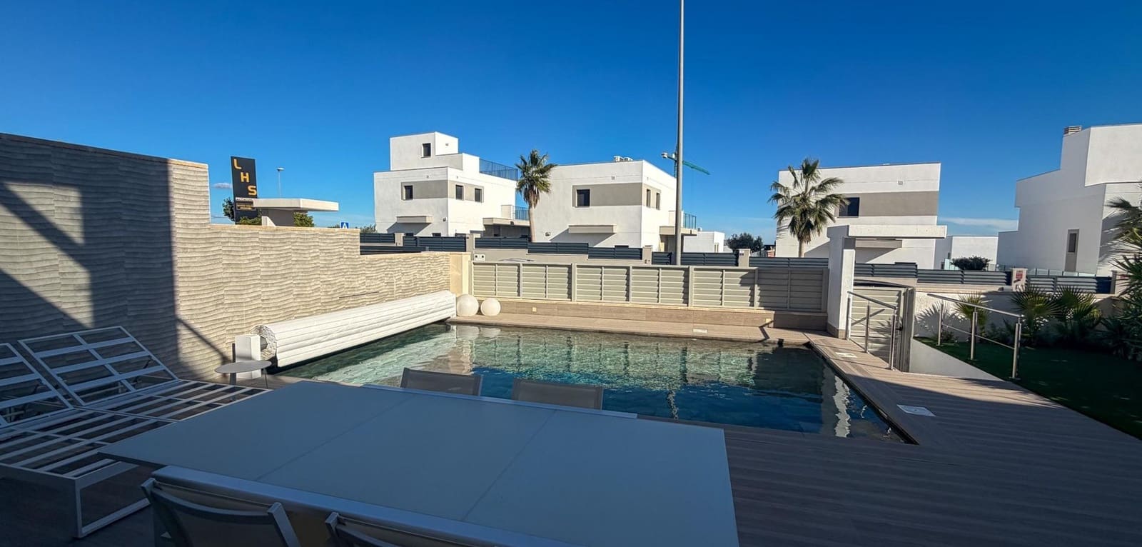 4 bedroom Villa for sale in San Miguel de Salinas with pool - € 580,000 (Ref: 10172326)