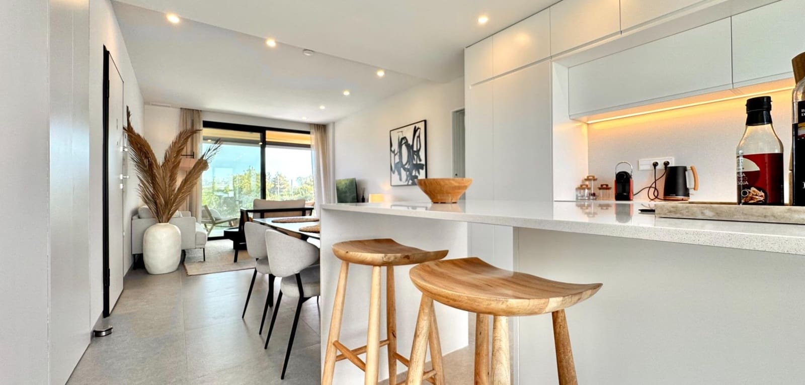 Apartamento de 2 habitaciones en Las Colinas Golf en venta con piscina garaje - 379.900 € (Ref: 10172327)