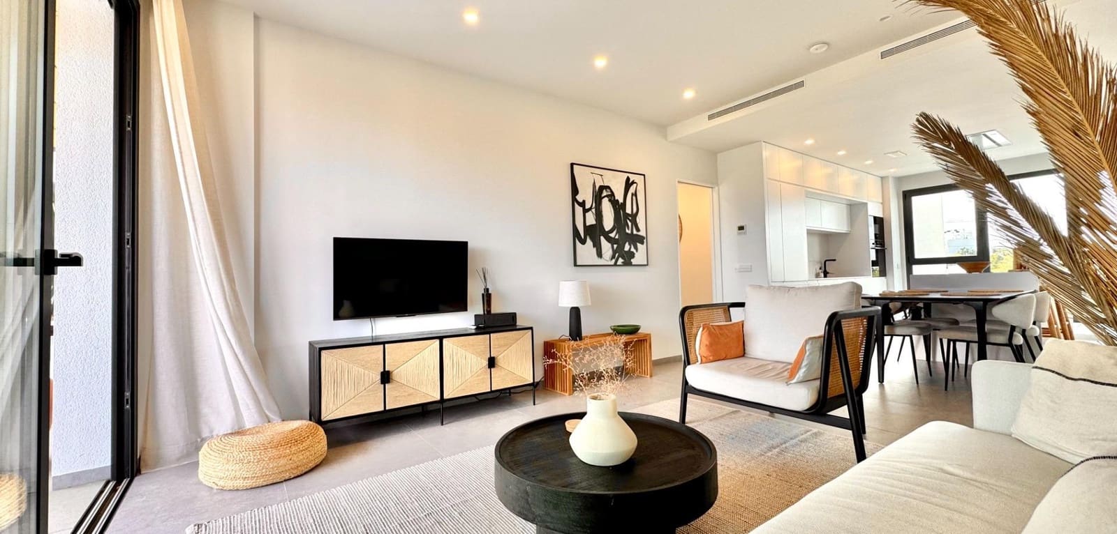 Apartamento de 2 habitaciones en Las Colinas Golf en venta con piscina garaje - 379.900 € (Ref: 10172327)