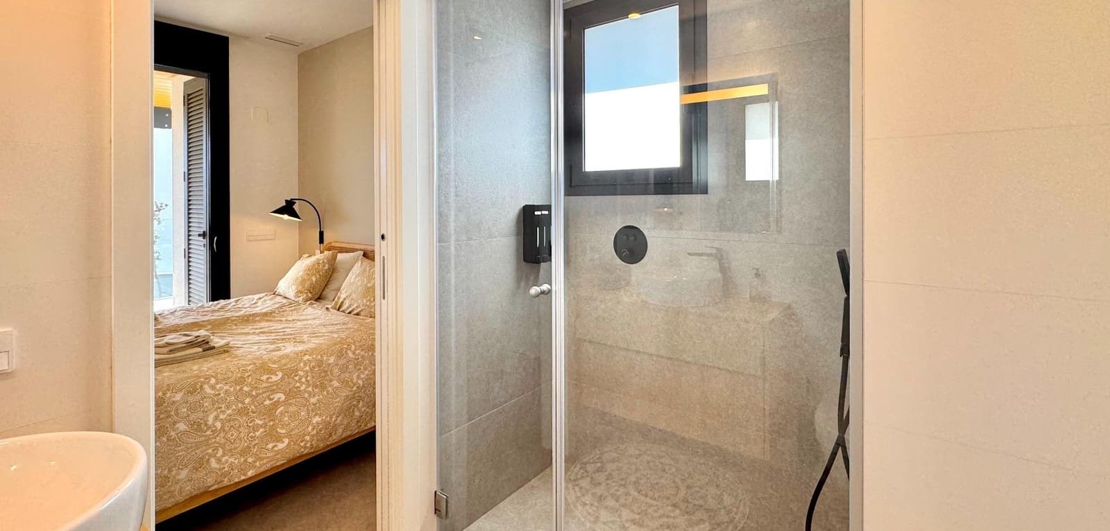 Apartamento de 2 habitaciones en Las Colinas Golf en venta con piscina garaje - 379.900 € (Ref: 10172327)