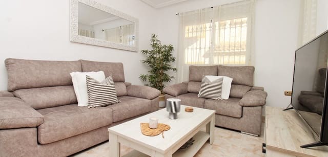 3 soveværelse Byhus til salg i Villamartin, Orihuela med swimmingpool garage - € 219.995 (Ref: 10175491)