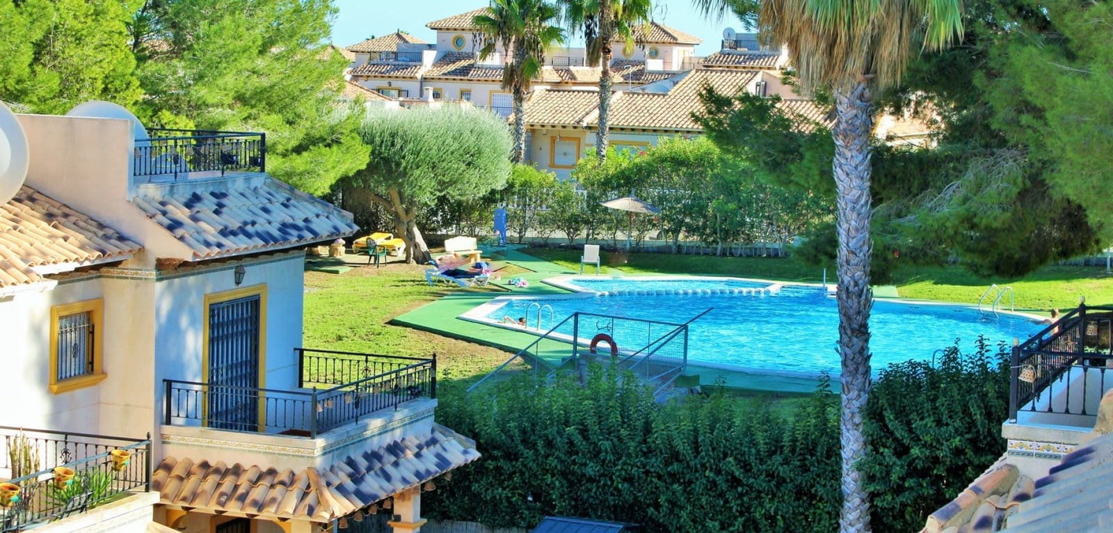 3 soveværelse Byhus til salg i Villamartin med swimmingpool garage - € 219.995 (Ref: 10175491)