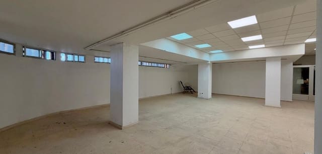 Kommersiell til salgs i Los Europeos, Torrevieja - € 79 900 (Ref: 10181981)