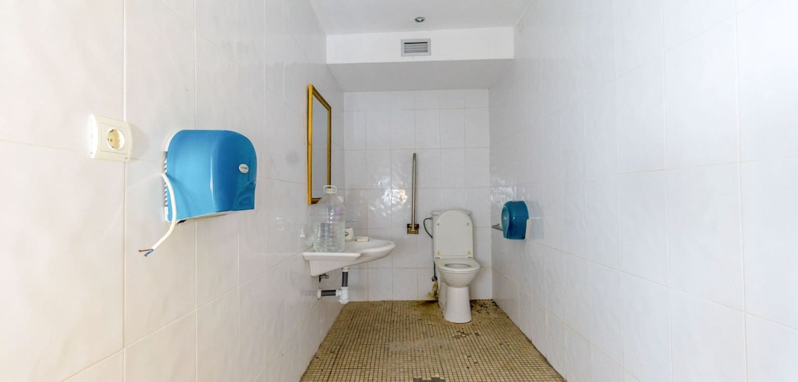 1 soveværelse Erhverv til salg i Torrevieja - € 420.000 (Ref: 8499197)