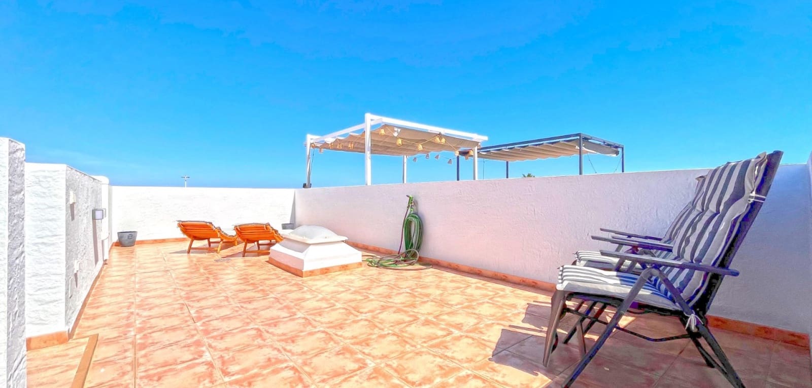 3 Zimmer Haus zu verkaufen in Torrevieja mit Pool - 299.000 € (Ref: 8530473)