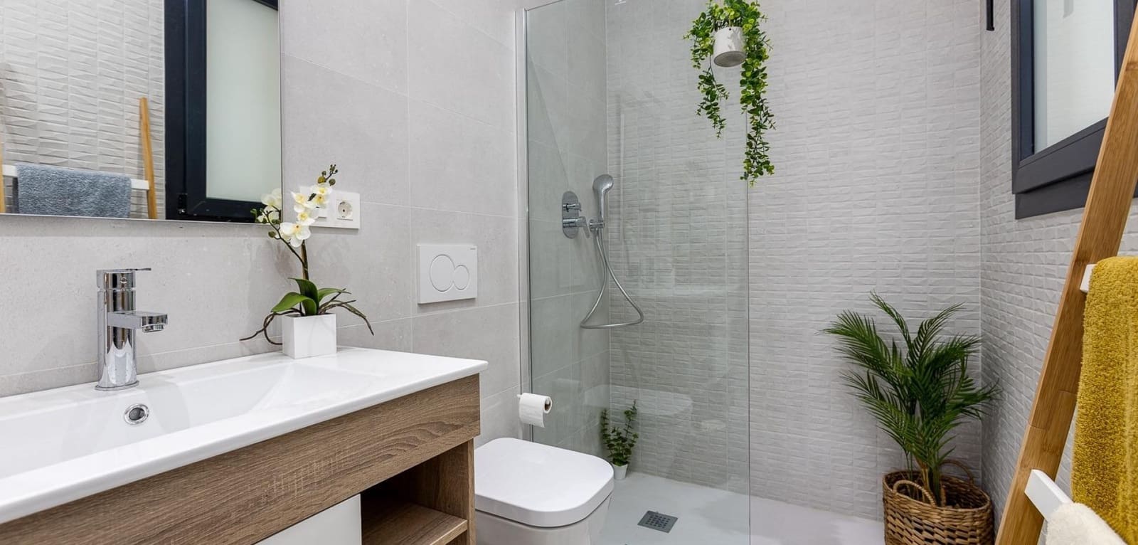 2 slaapkamer Bungalow te koop in Ciudad Quesada met zwembad - € 279.000 (Ref: 8710446)