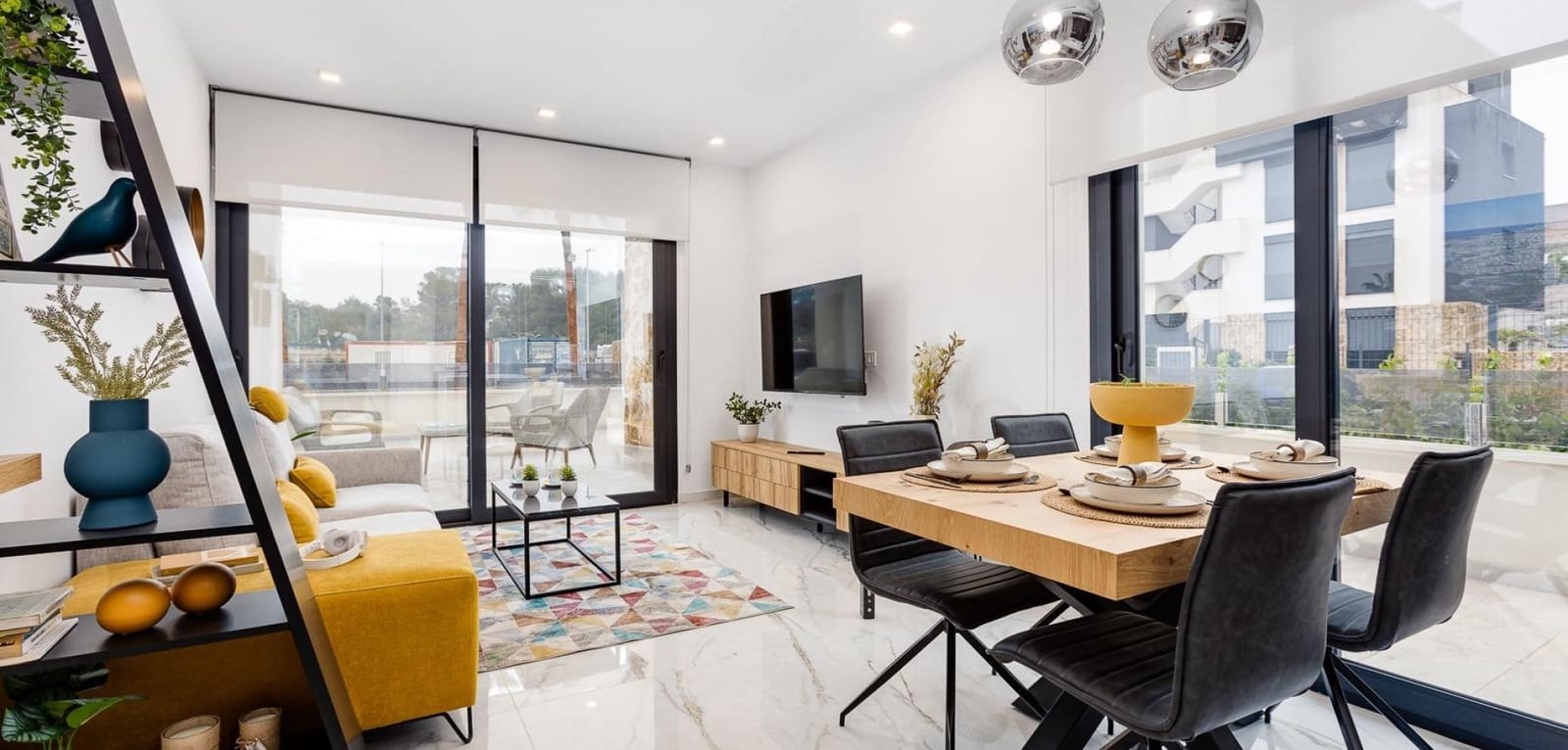 2 slaapkamer Bungalow te koop in Ciudad Quesada met zwembad - € 279.000 (Ref: 8710446)