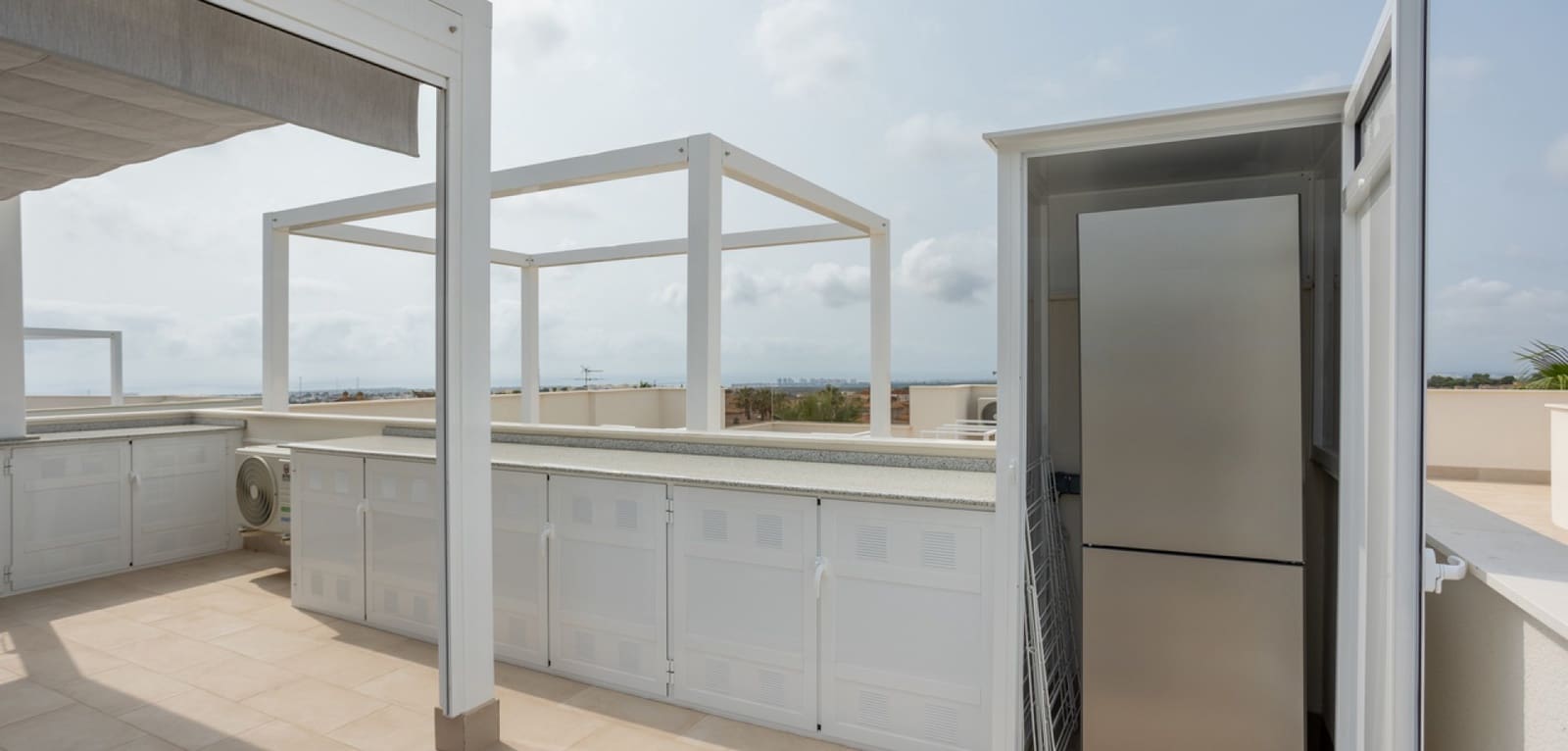 2 slaapkamer Appartement te koop in Villamartin met zwembad - € 319.000 (Ref: 8717234)