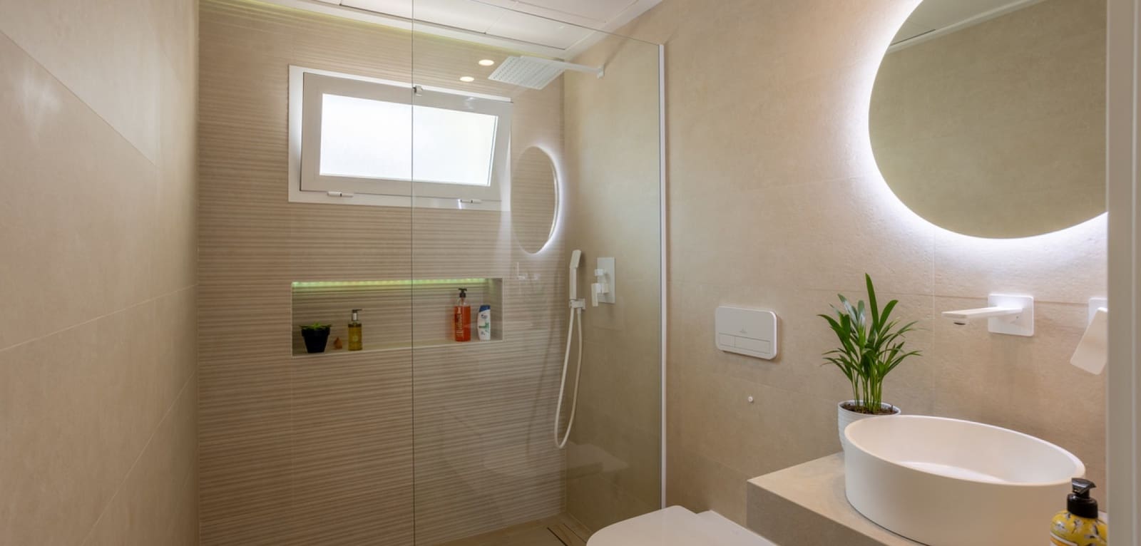 2 slaapkamer Appartement te koop in Villamartin met zwembad - € 319.000 (Ref: 8717234)