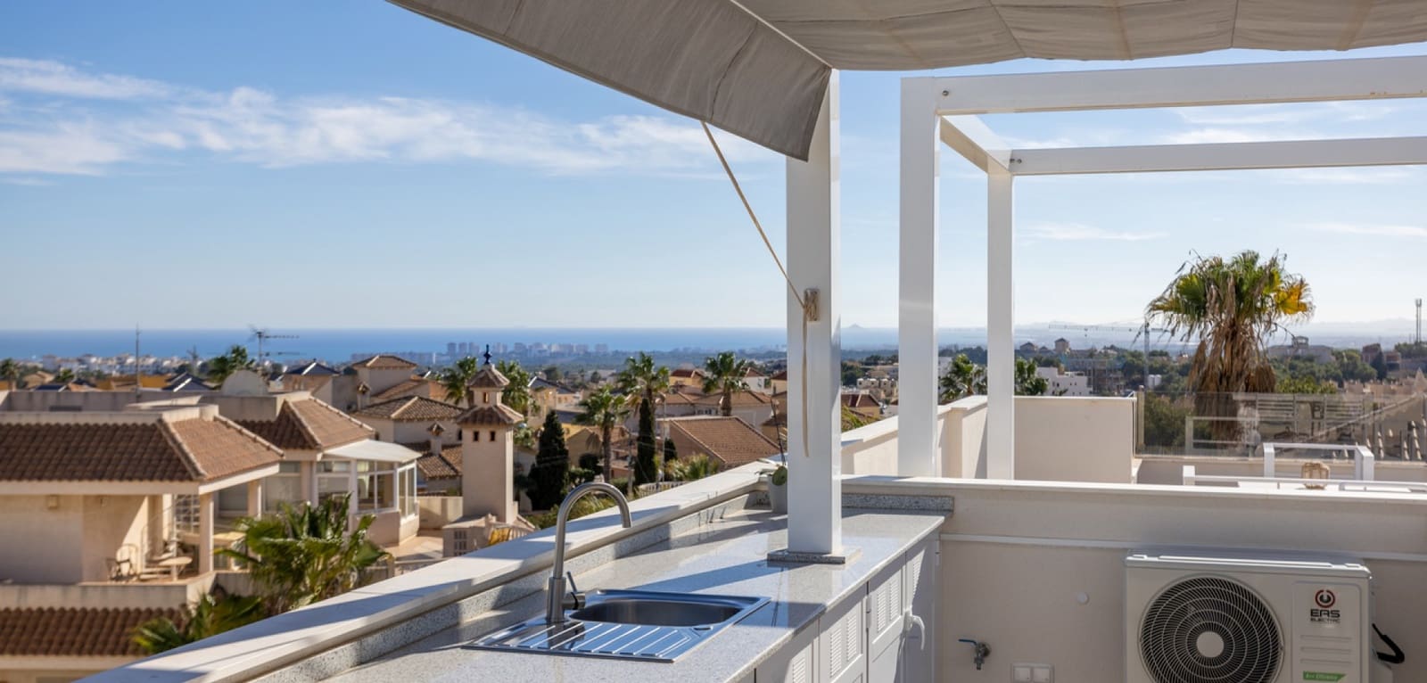 2 slaapkamer Appartement te koop in Villamartin met zwembad - € 319.000 (Ref: 8717234)