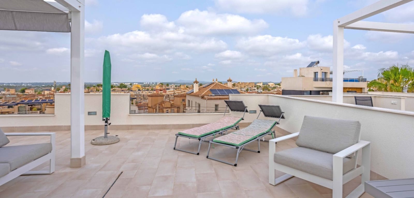 2 slaapkamer Appartement te koop in Villamartin met zwembad garage - € 299.950 (Ref: 8738730)